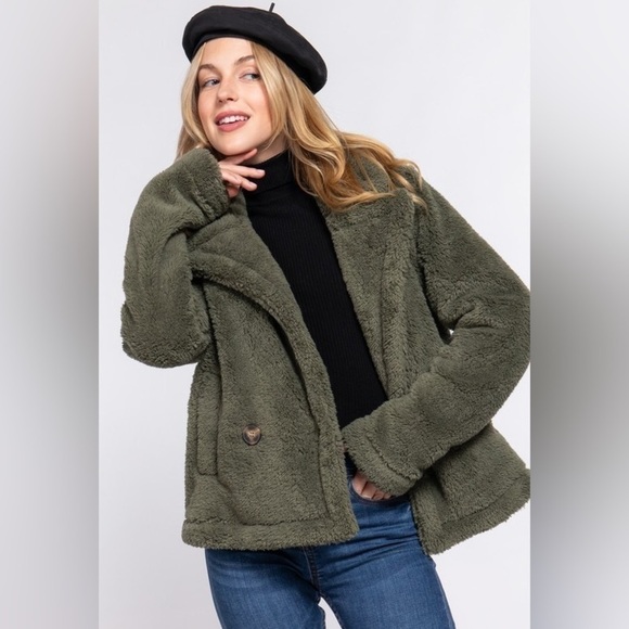 NWT! Sarah Sherpa Button Front Jacket in Olive Size S, M, L, Available - Picture 4 of 4